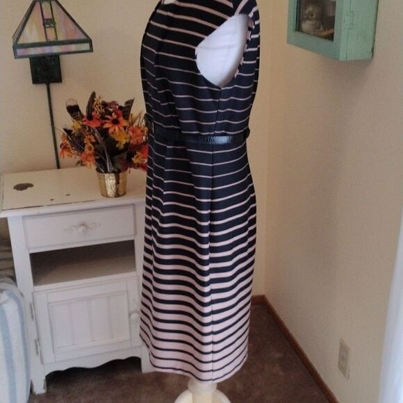 Connected Apparel Taupe and Black Dress - Picture 5 of 10